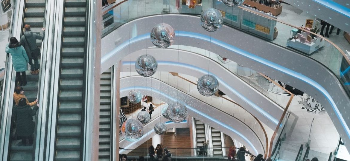 How retailers should handle a reduction in workforce